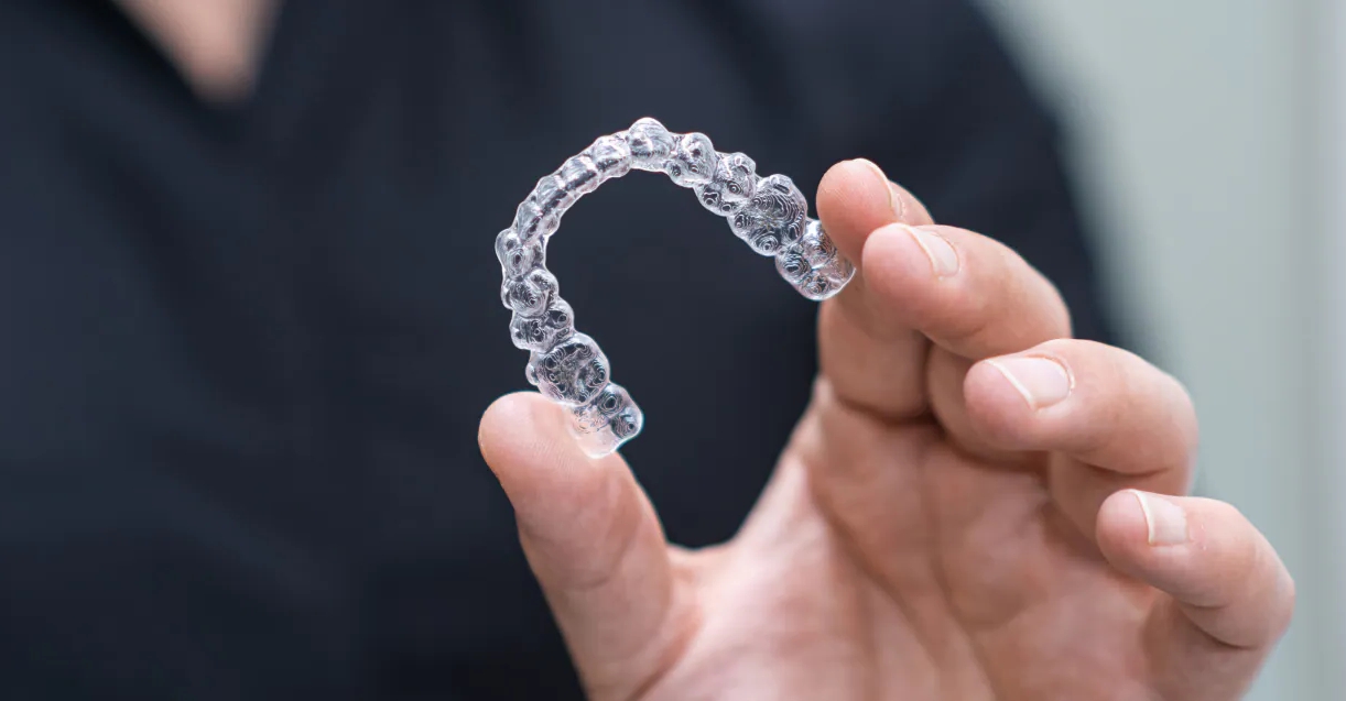leczenie invisalign